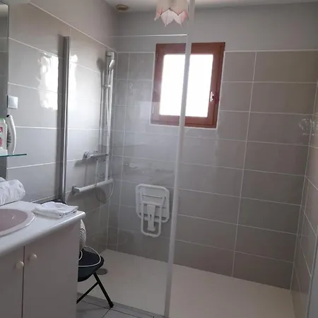 La Belle Maisonnette * Монморийон